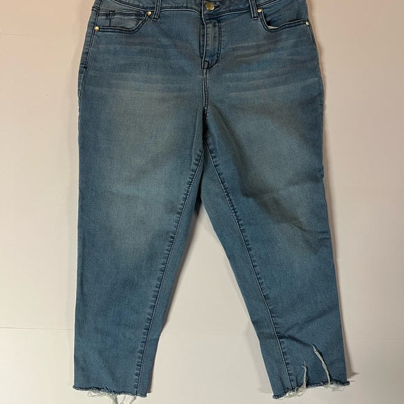 1822 Denim Denim - 1822 Denim Blue Ankle Cropped Jeans